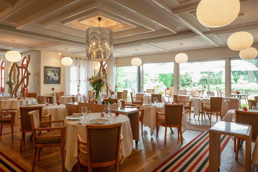 Le Manoir Du Lys, The Originals Relais Hotel Bagnoles de l'Orne Normandie Ресторант снимка